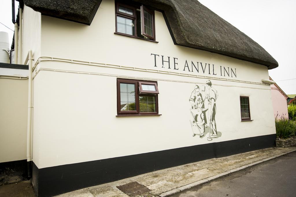 The Anvil Inn Blandford Forum Exterior photo